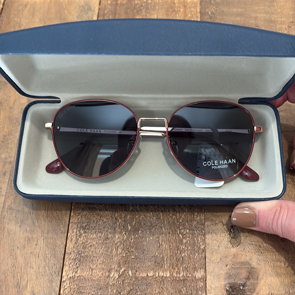 NWT Cole Haan Polarized Burgundy Sunnies with Leather case